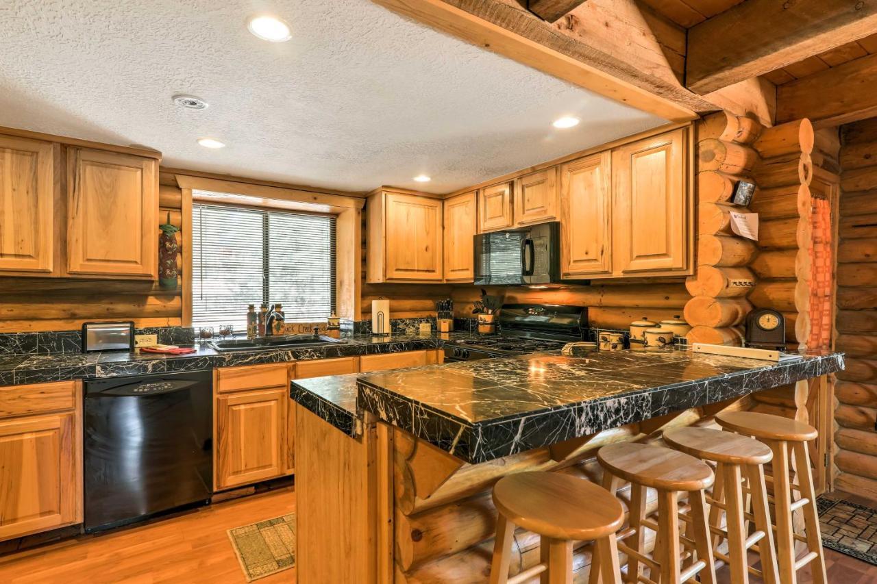 Cozy Utah Cabin With Deck And Fire Pit! Duck Creek Village Luaran gambar